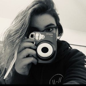 Meet your Posher, Ava